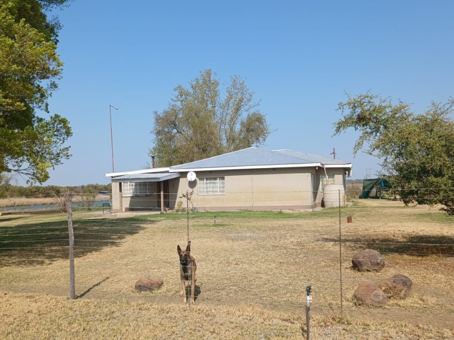 Commercial Property for Sale in Douglas Rural Northern Cape
